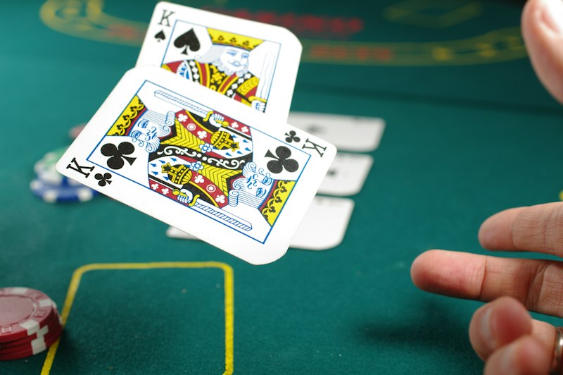 Live roulette wheel luxury
